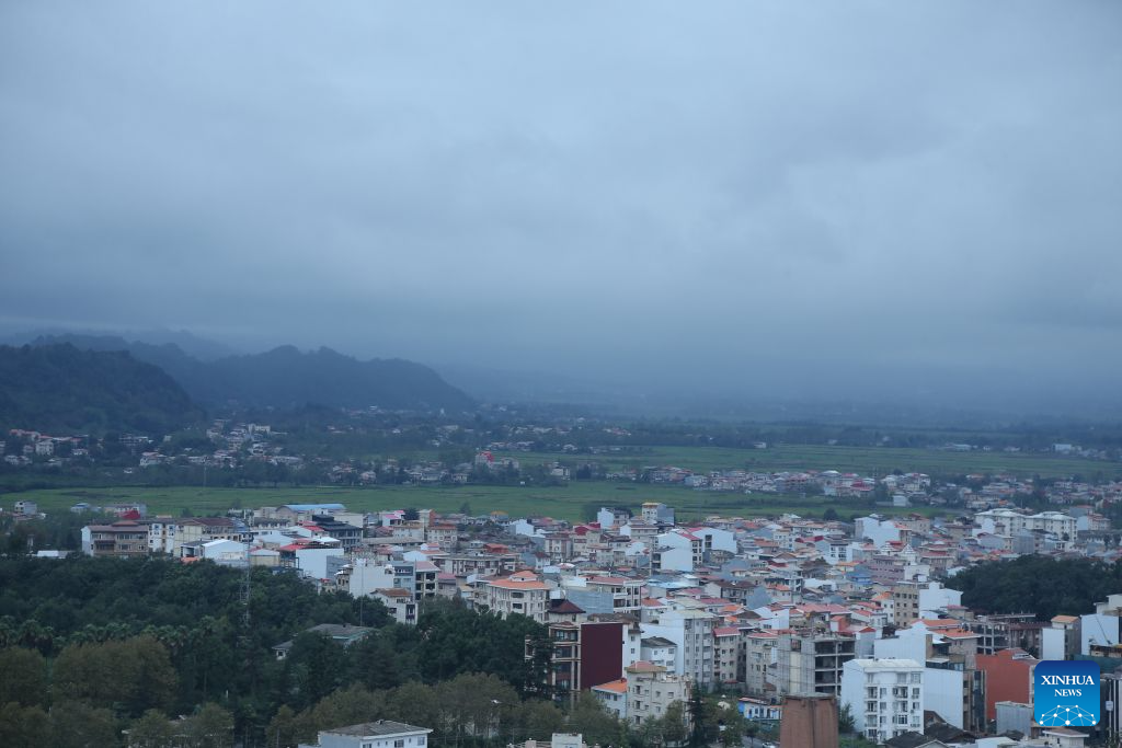 This photo taken on Oct. 20, 2026 shows a city view in Lahijan, Iran. (Xinhua/Shadati)